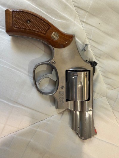 Smith & Wesson - Image 4 of 13