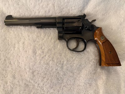 Smith & Wesson Model K-22 model 17 22 - Image 2 of 14