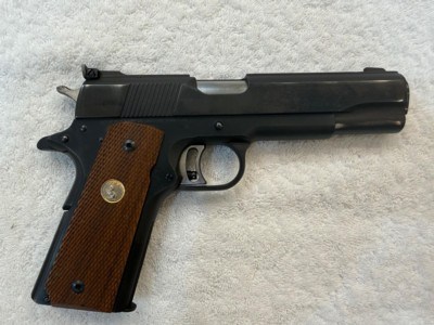 Colt Gold Cup National Match Mark IV Series 70 - Image 2 of 14
