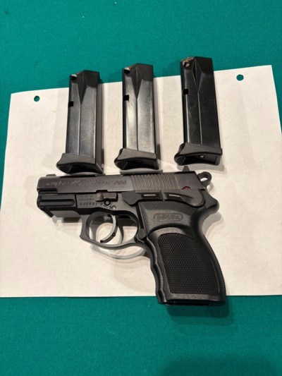 Bersa Thunder Ultra Compact Pro .40 cal - Image 7 of 7