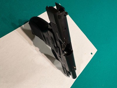 Bersa Thunder Ultra Compact Pro .40 cal - Image 6 of 7