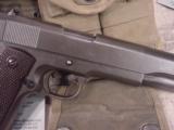 COLT 1911 AI US ARMY 1943
RIG
- 9 of 14