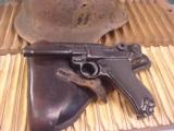 LUGER BLACK WIDOW MAUSER BYF 42
9MM
GERMAN MILITARY WWII
- 13 of 14