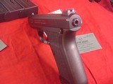 HECKLER & KOCH P7 M13
9 MM - 10 of 19