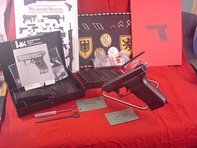 HECKLER & KOCH P7 M13
9 MM