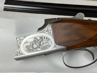 Browning B25B2G Skeet NOS NIB Signed Engraving by C. Perfido - Image 1 of 15