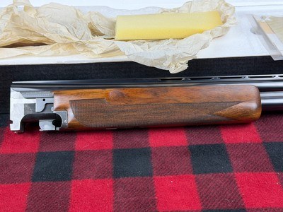 Browning B25B2G Skeet NOS NIB Signed Engraving by C. Perfido - Image 12 of 15