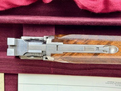 New in Case, NOS Browning B125 hand engraved by J.M.Debrus - Image 9 of 15