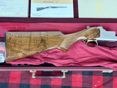 New in Case, NOS Browning B125 hand engraved by J.M.Debrus - Image 5 of 15