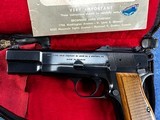FN Browning Belgium T Series Hi-Power TANGENT with pouch and manual C&R - Image 9 of 10