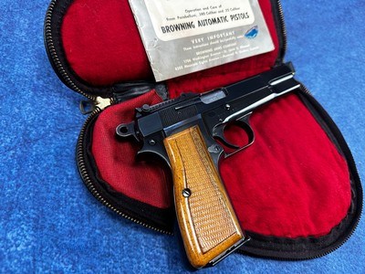 FN Browning Belgium T Series Hi-Power TANGENT with pouch and manual C&R - Image 2 of 10
