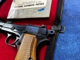 FN Browning Belgium T Series Hi-Power TANGENT with pouch and manual C&R - Image 10 of 10