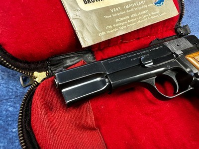 FN Browning Belgium T Series Hi-Power TANGENT with pouch and manual C&R - Image 8 of 10