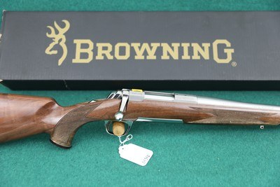 Browning X-Bolt White Gold Medallion 22-250 ANIB Minty - Image 1 of 12