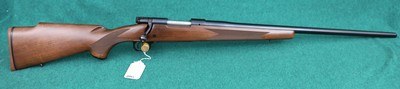 Winchester model 70 Sporter Varmint 22-250 high condition - Image 2 of 10