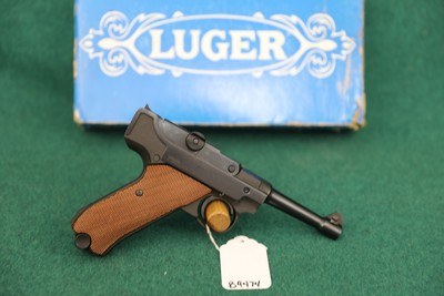 Stoeger Luger 22 in box all steel high condition Minty - Image 1 of 12