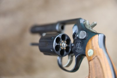 Smith and Wesson S&W 547 9mm revolver high condition - Image 9 of 9