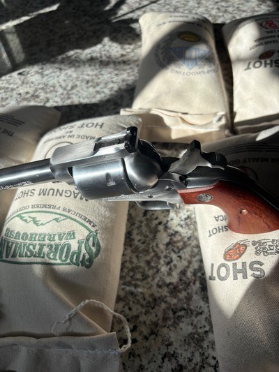 1982 Ruger Super Blackhawk .44 Magnum Stainless 10.5” Barrel – Excellent – Leather Holster - Image 10 of 14