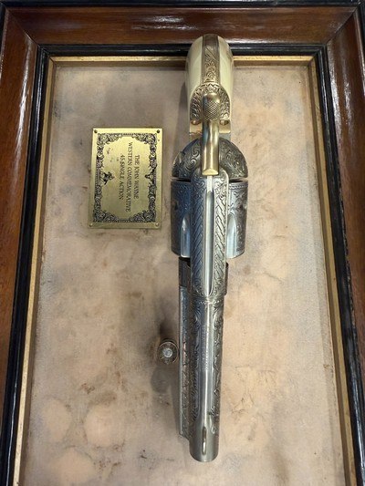 John Wayne Western Commemorative .45 Single Action Replica - Franklin Mint Shadowbox Dixplay - Image 6 of 6