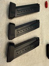Laugo Arms Alien Signature Edition #125/500 - Full Kit - 9mm - Image 4 of 15