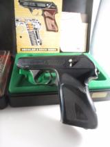 Rare HECKLER & KOCH Model-4 Pistol with set of four exchange barrels in different calibers - 4 of 9