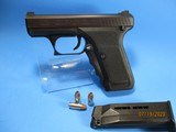 Excellent Heckler & Koch P7 M13 9mm Para in like new condition - 3 of 14