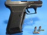 Excellent Heckler & Koch P7 M13 9mm Para in like new condition - 9 of 14
