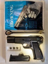 Rare, like-new BROWNING Model "High Power", cal 9mm Luger, Polished Dark Blue Finish, in original Box with Accessories - 2 of 15