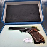 Excellent Swiss-made SIG P210-6 pistol, cal 9mm Para, with original grips, box, factory target, manual & holster - 8 of 15