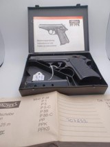 German WALTHER PP pistol, cal 7,65mm, STEEL frame,SharpBlue, great 99% condition, w manual, factory target & case. Excellent. - 9 of 15