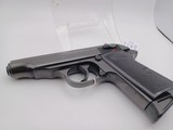Like-new, historic WALTHER PP cal 7,65 Pistol, SA/DA, Steel Frame, Deep Blue Finish, 8-Rd Mag with Shoe, West German made in 1969, Excellent Colle - 5 of 9
