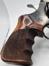 1969 made COLT Python, 6” Brl, 357Mag, NILL Ortho Grips, Deep Blue, 99%, C&R - TOP! - 7 of 11