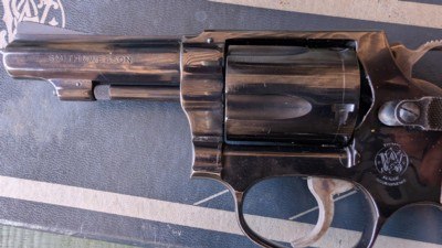 Smith & Wesson Model 36 “Chief’s Special”–RARE 3 Inch Barrel – Box & Original Sale Papers - Image 8 of 11