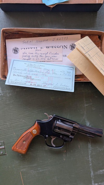 Smith & Wesson Model 36 “Chief’s Special”–RARE 3 Inch Barrel – Box & Original Sale Papers - Image 4 of 11