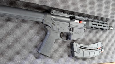 Smith & Wesson M&P 15 22 Pistol – .22 LR – NIB / New In Box - Image 2 of 13