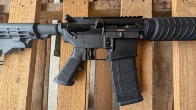 Bushmaster XM15 E2S QRC 5.56 NATO Carbine — New In Box, Includes Red Dot Optic - Image 9 of 15