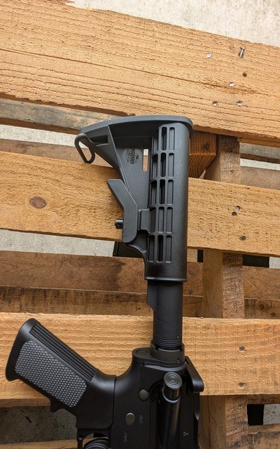 Bushmaster XM15 E2S QRC 5.56 NATO Carbine — New In Box - Image 7 of 12