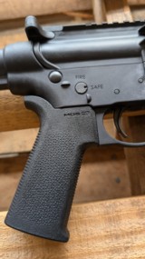 Smith & Wesson M&P 15 22 Pistol – .22 LR – NIB / New In Box - Image 5 of 8