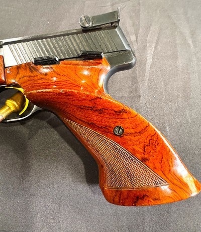 Browning Medalist .22 Excellent Condition - Image 2 of 9