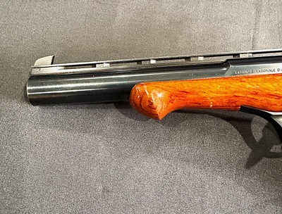 Browning Medalist .22 Excellent Condition - Image 3 of 9