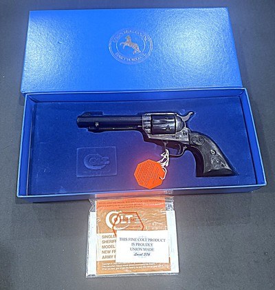 Colt Single Action Army LNIB .38-40 Excellent Condition - Image 1 of 9