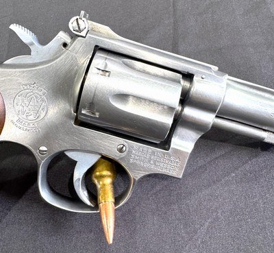 1972 SMITH & WESSON MODEL 67 