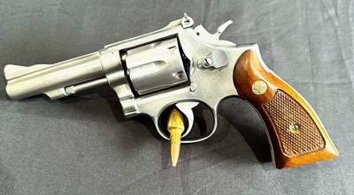 1972 SMITH & WESSON MODEL 67 