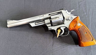 1985 SMITH & WESSON MODEL 624 