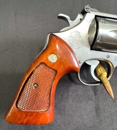 1985 SMITH & WESSON MODEL 624 