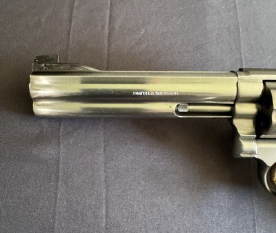 SMITH & WESSON MODEL 686 