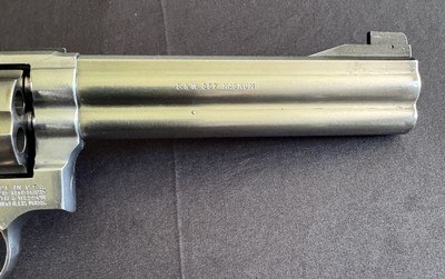 SMITH & WESSON MODEL 686 