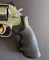 SMITH & WESSON MODEL 686 