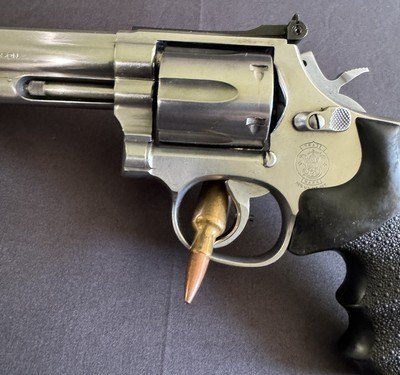 SMITH & WESSON MODEL 686 