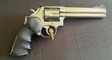 SMITH & WESSON MODEL 686 